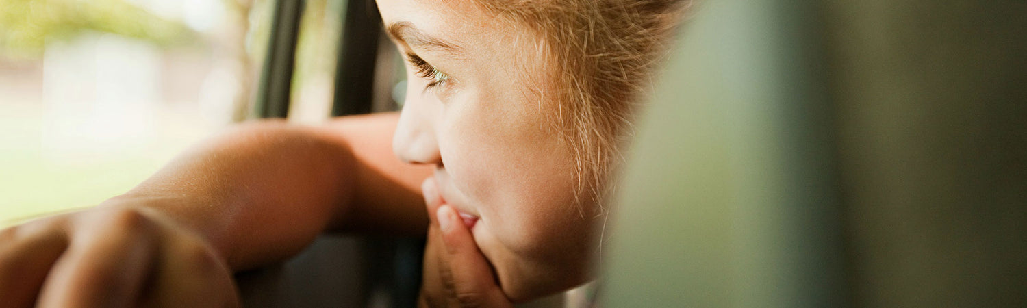 Emotionale Szene aus dem Alltag – Sinnbild für echte Erfahrungen und Stimmen aus der Beyond-Matter-Community.