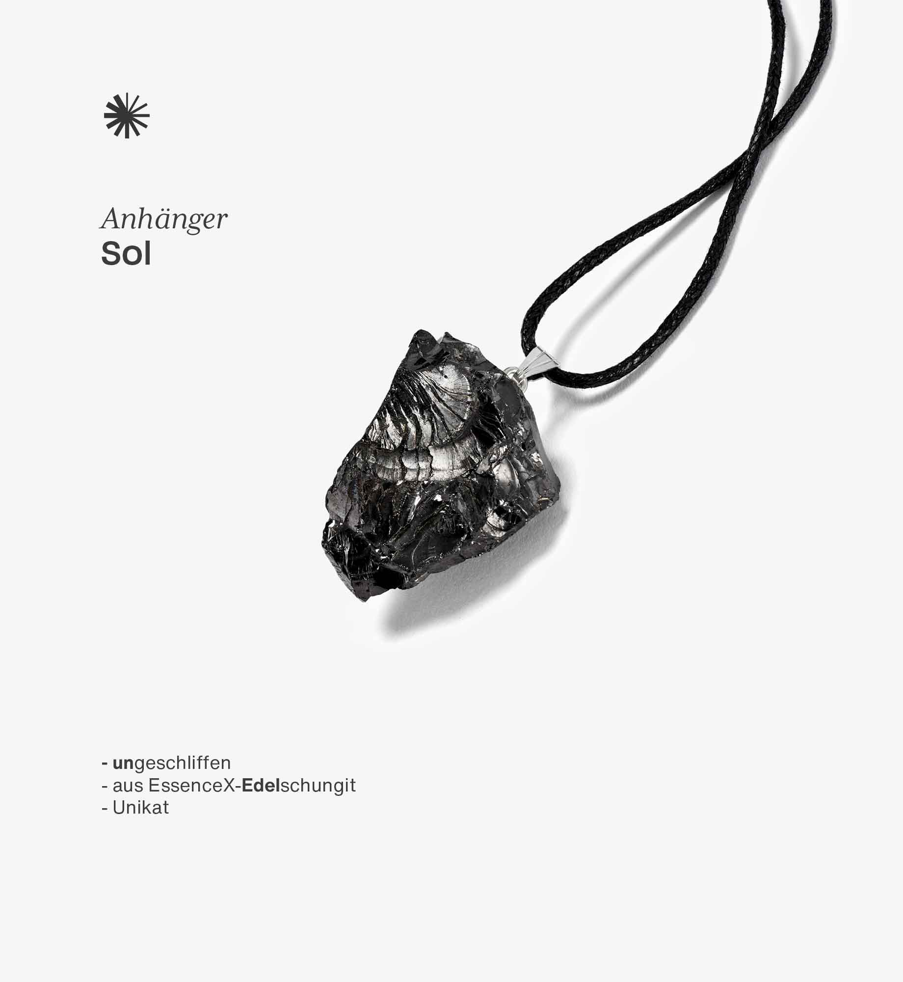 Ungeschliffener Anhänger Sol aus EssenceX-Edelschungit von Beyond Matter – jedes Stück ein Unikat.