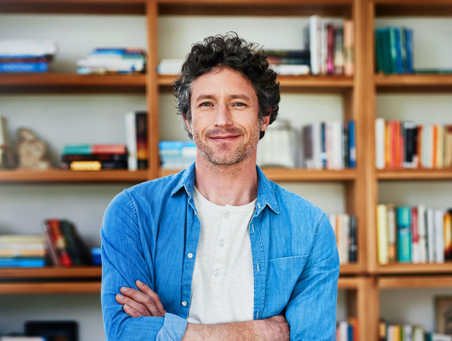 Emotionale Szene aus dem Alltag – Sinnbild für echte Erfahrungen und Stimmen aus der Beyond-Matter-Community.